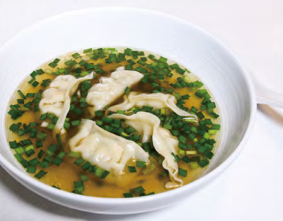 Chicken Gyoza : Gyoza soup with leeks
